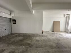 Jurong East Avenue 1 (D22), Shop House #589205901